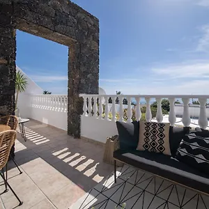 Casa Tucanes , Puerto del Carmen (Lanzarote) Spain