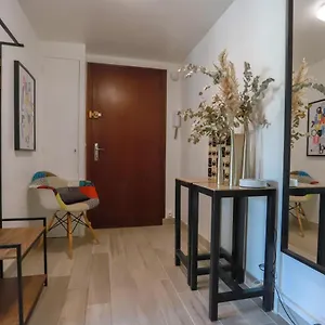 Chez Lou Proche Du Moderne , Annecy France